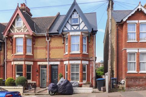 Crescent Road, Ramsgate, Kent, CT11 1 bed flat for sale