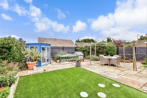 Parham Close, Littlehampton BN17 2 bed semi