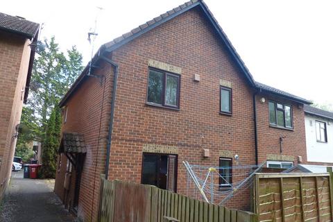 Jellicoe Close, Slough SL1 1 bed terraced house for sale