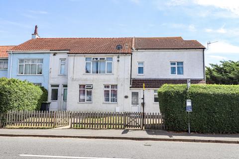 Manor Road, Hayling Island 2 bed flat for sale