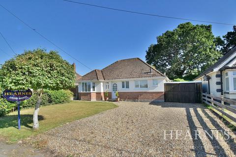 Penrose Road, Ferndown, BH22 3 bed detached bungalow for sale