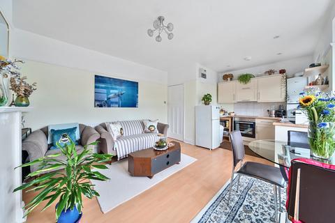 Heyford Road, Mitcham CR4 1 bed maisonette for sale