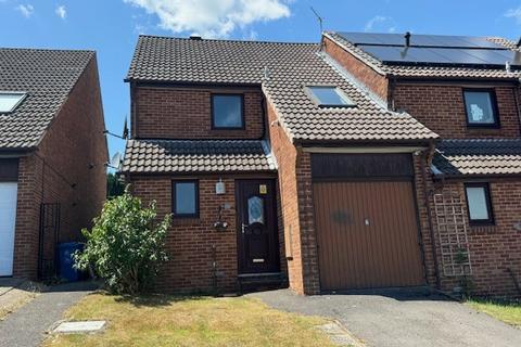 Gussage Road, PARKSTONE, BH12 3 bed end of terrace house for sale