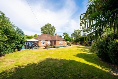 Hillside, Woking, GU22 3 bed bungalow for sale