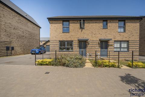 Marden Avenue, Swindon, SN1 3 bed semi
