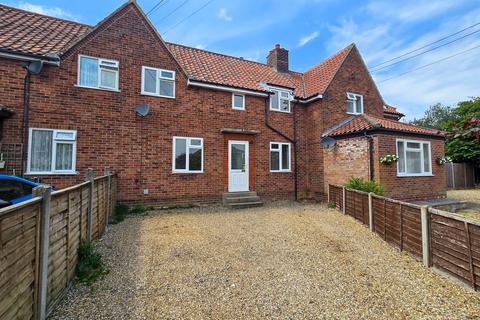 Hingham Road, Attleborough NR17 3 bed terraced house for sale