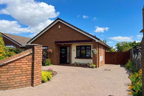 Water Street, Burntwood, WS7 1AN 3 bed detached bungalow for sale