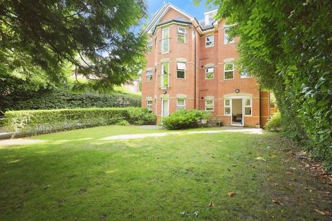 Wellington Road, Bournemouth BH8 2 bed apartment for sale