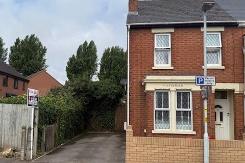 Deans Way, Kingsholm, Gloucester 3 bed semi