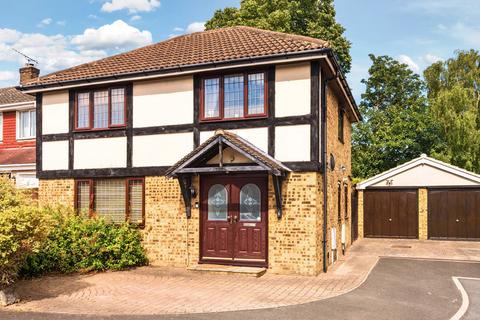 Ivy Bower Close, Greenhithe, Kent, DA9 3 bed detached house for sale
