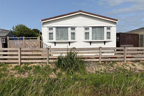 Poplar Walk, Oaktree Park... 2 bed park home for sale