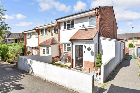 Montgomery Road, South Darenth DA4 3 bed end of terrace house for sale