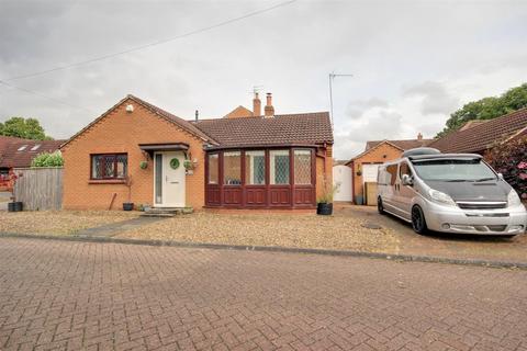 Hymers Close, Brandesburton 2 bed detached bungalow for sale