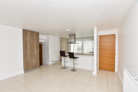 Dene Street, Dorking RH4 1 bed ground floor maisonette for sale