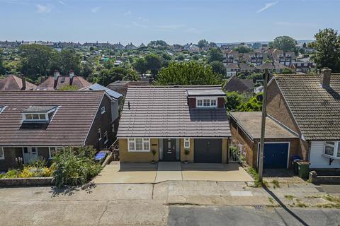 Sherwood Road, Seaford 5 bed detached house for sale
