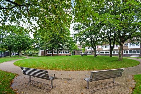 Elmslie Point, Leopold Street... 2 bed apartment for sale