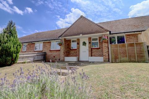 Forest Close, Buckinghamshire HP27 2 bed bungalow for sale