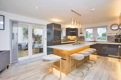 Station Road, Walmer, Deal, Kent, CT14 4 bed end of terrace house for sale