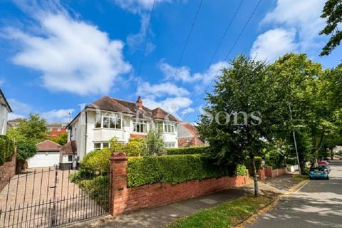 5 bedroom semi-detached house for sale