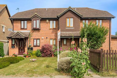 Thame Road, Aylesbury HP17 3 bed terraced house for sale
