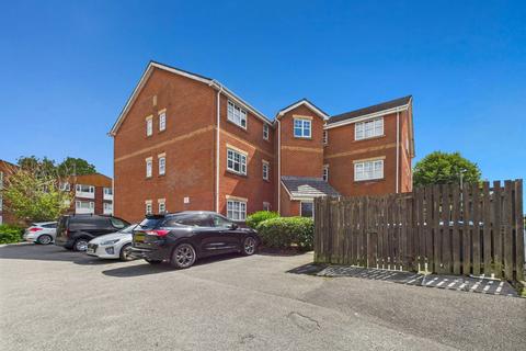 West Park Close, Skelmersdale, WN8 8AY 2 bed flat for sale