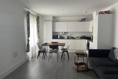Kappa Court, Etwell Place, Surbiton, KT5 1 bed flat for sale