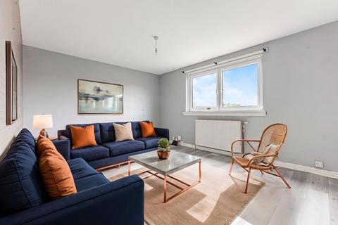 Northfield Farm Avenue, Edinburgh, EH8 3 bed apartment for sale