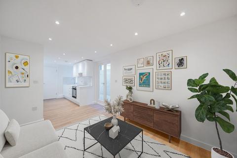 Broadhurst Gardens, South Hampstead... 1 bed flat for sale
