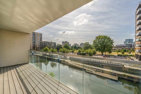 Ursula Gould Way, London E14 2 bed flat for sale