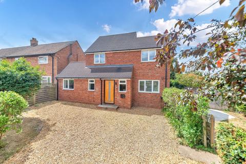 Brook End, Royston SG8 3 bed detached house for sale