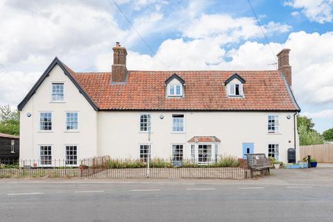 The Street, Haddiscoe 3 bed terraced house for sale