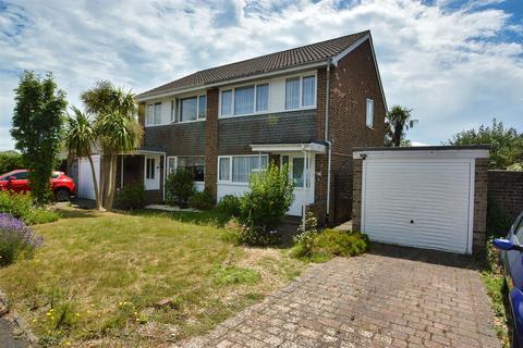 HAYLANDS, RYDE 3 bed semi
