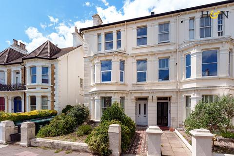 Westbourne Villas, Hove BN3 1 bed flat for sale