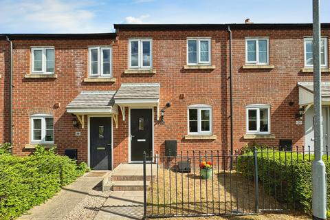Ferridays Fields, Telford TF7 2 bed terraced house for sale