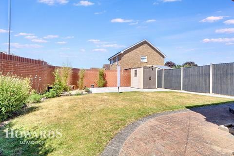 Orchard Croft, Carlton Colville 4 bed detached house for sale