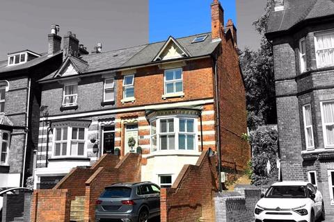 Victoria Road, Sutton Coldfield, B72 1SY 3 bed semi