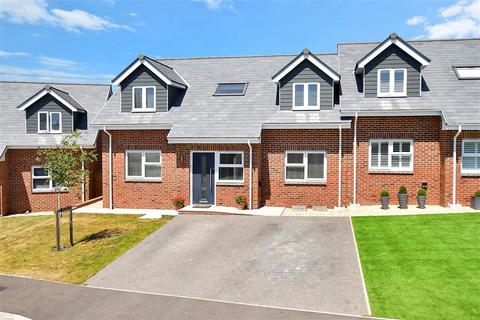 Willow Drive, Newport PO30 3 bed chalet for sale