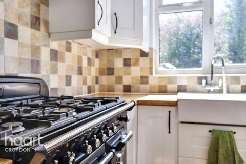 Southbridge Road, Croydon 3 bed terraced house for sale