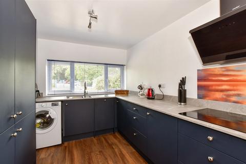 Ampthill Road, Ryde PO33 3 bed detached bungalow for sale