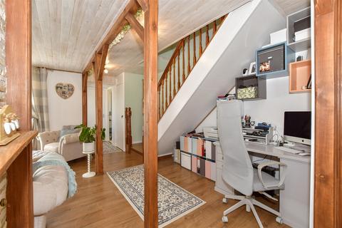 Bickley Court, Crawley RH11 3 bed terraced house for sale
