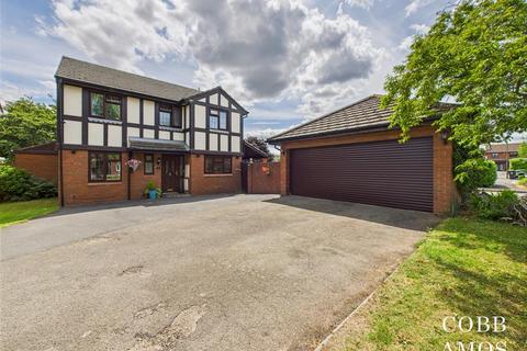 Wyedean Rise, Hereford 4 bed detached house for sale