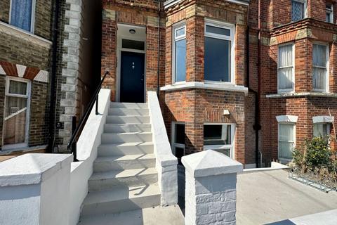 Radnor Bridge Road, Folkestone, CT20 1 bed flat for sale