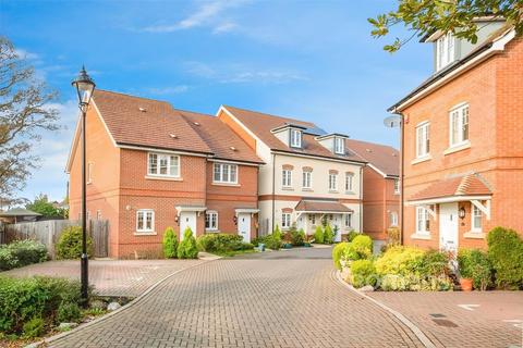 Blenheim Place, Camberley, Surrey 2 bed end of terrace house for sale