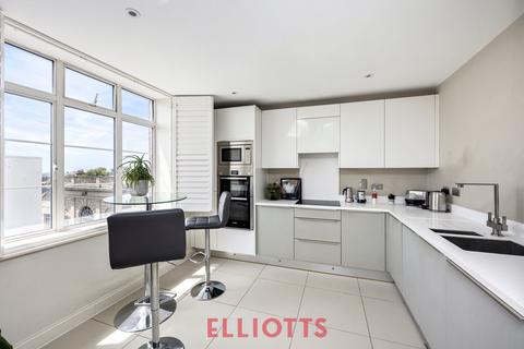 Mitre House, Western Road, Brighton 2 bed apartment for sale
