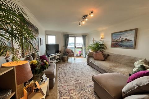 Bitterne 2 bed flat for sale