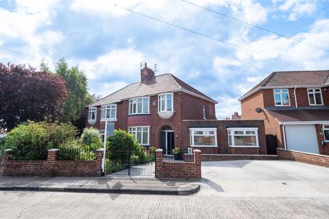 Bywell Avenue, Fulwell, Sunderland 3 bed semi
