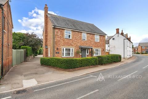 Main Street, Milton Keynes MK17 4 bed detached house for sale
