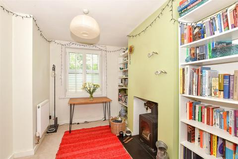 Franklynn Road, Haywards Heath RH16 3 bed terraced house for sale