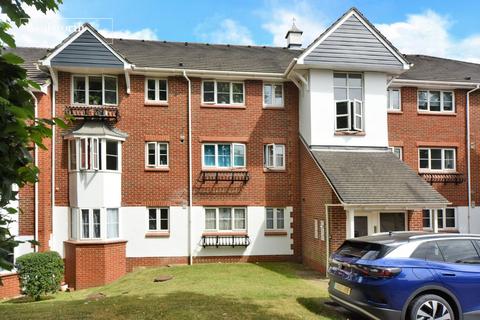 Autumn Drive, Sutton, SM2 2 bed apartment for sale