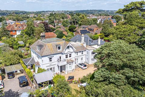Hollington Park Road, St.... 2 bed flat for sale